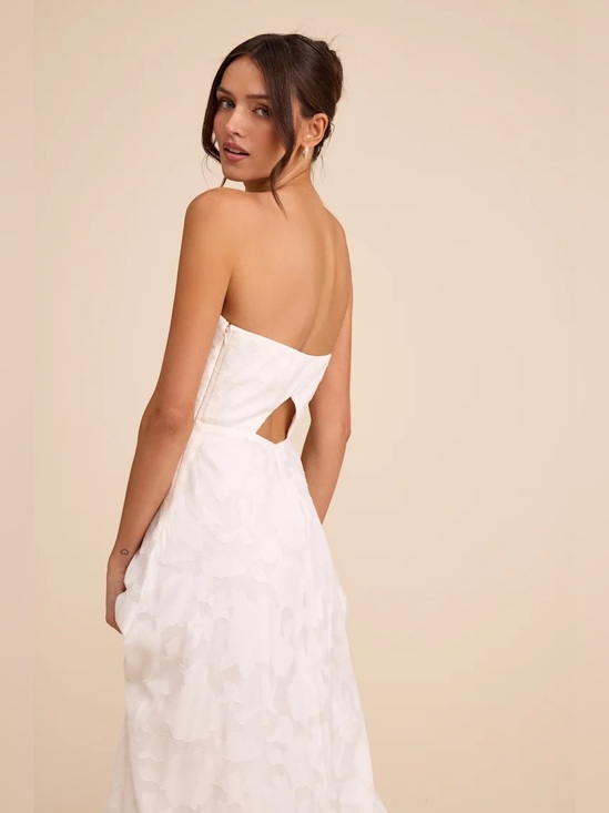 Lulus Dresses & Skirts - Lulus Garden of Romance White Burnout Maxi Dress